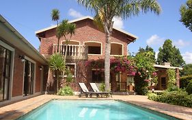 Aziza Guest House